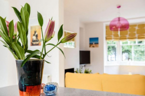 Bright and beautiful entire house in Woodbridge